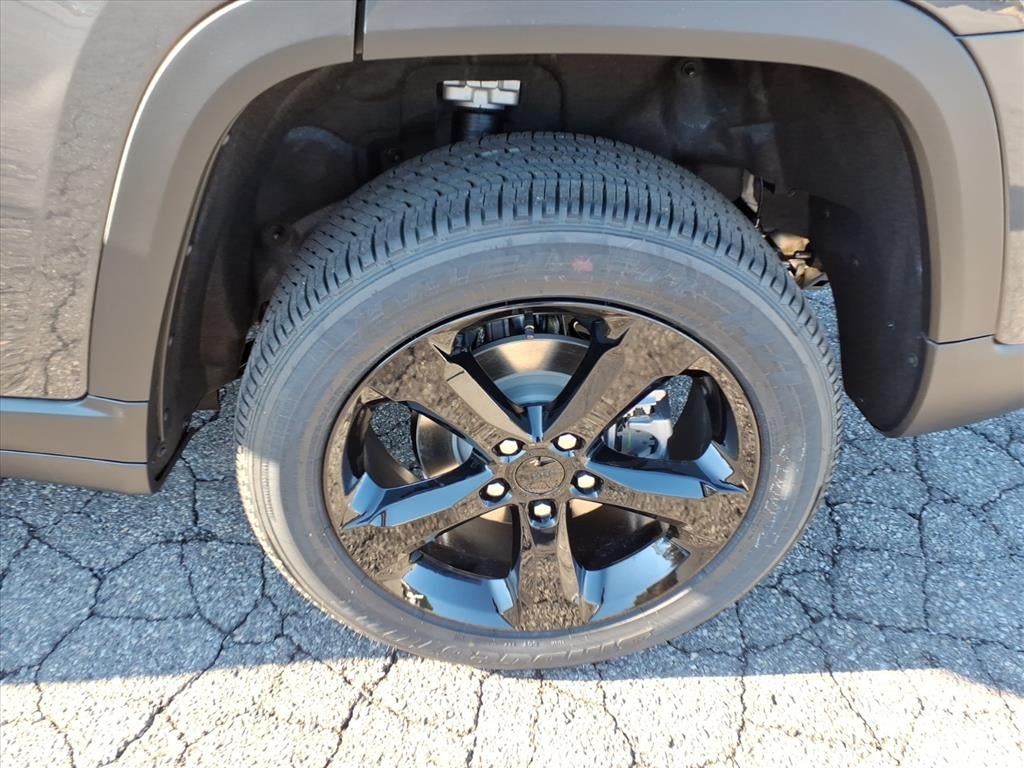 2025 Jeep Grand Cherokee Base