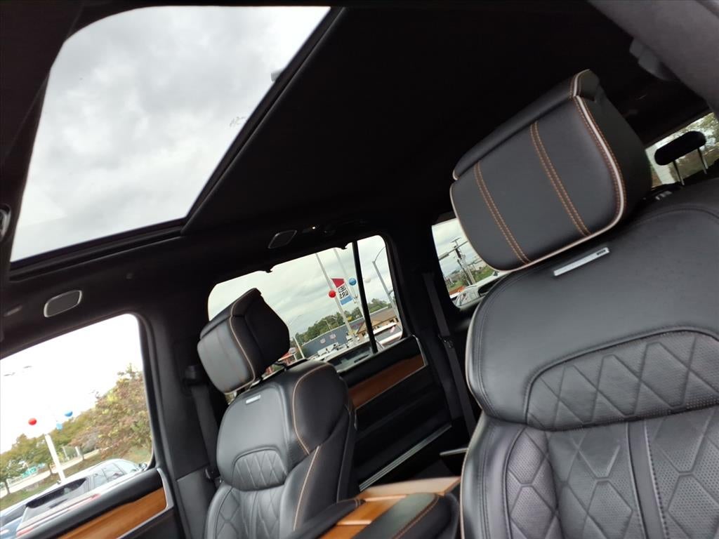 2024 Jeep Grand Wagoneer L Series III