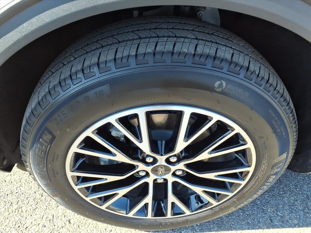 2025 Ford Escape Base