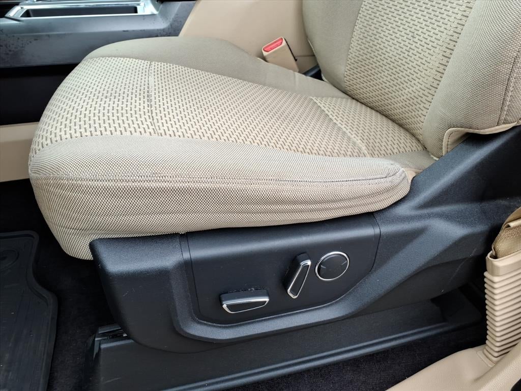 2015 Ford F-150 Base