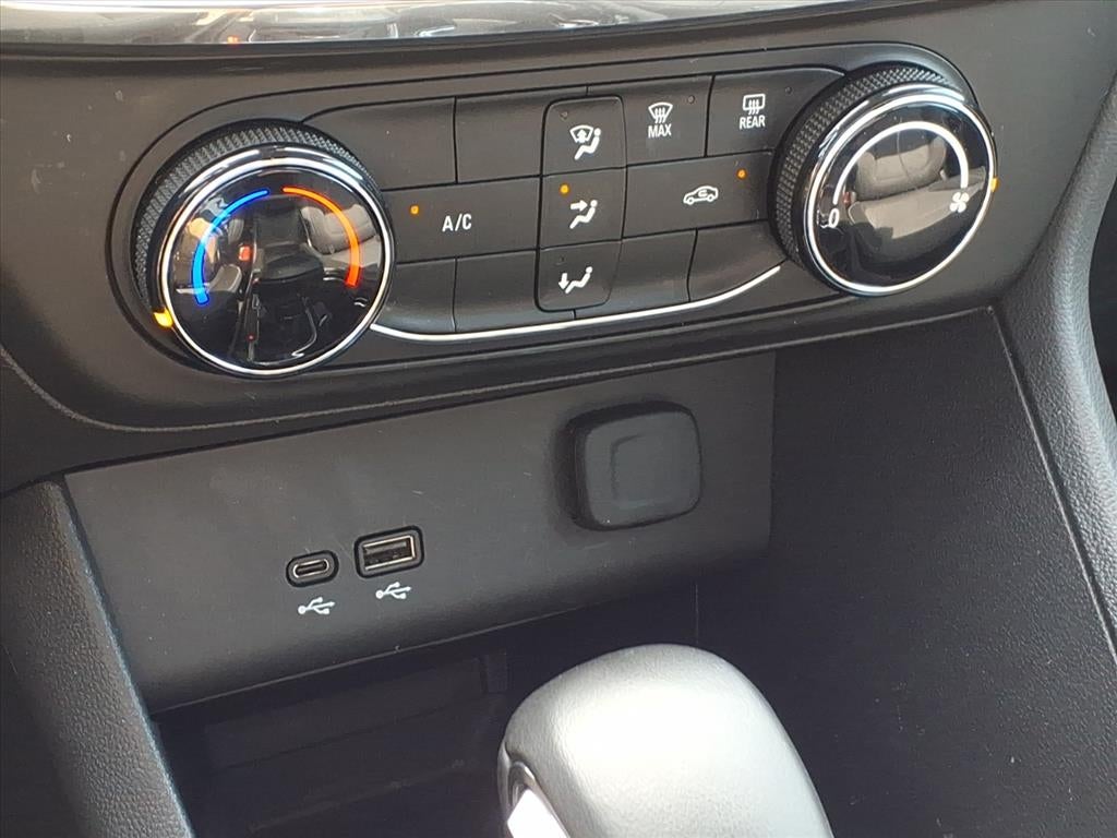 2025 Buick Encore GX Base