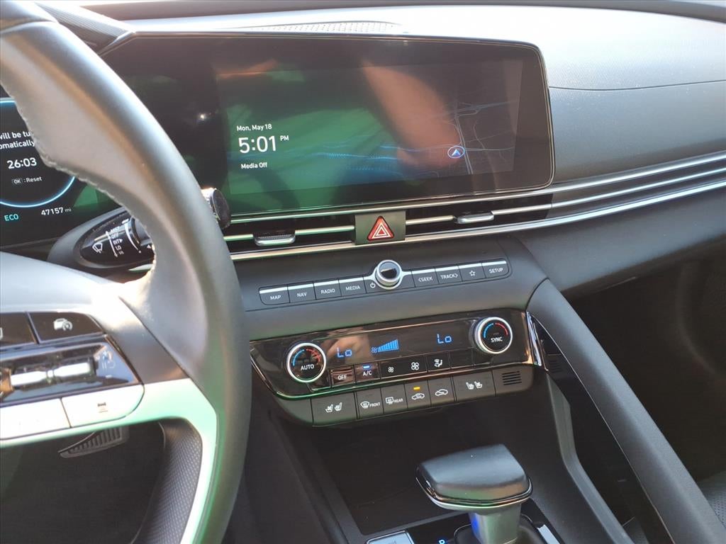 2025 Hyundai Elantra Hybrid Limited