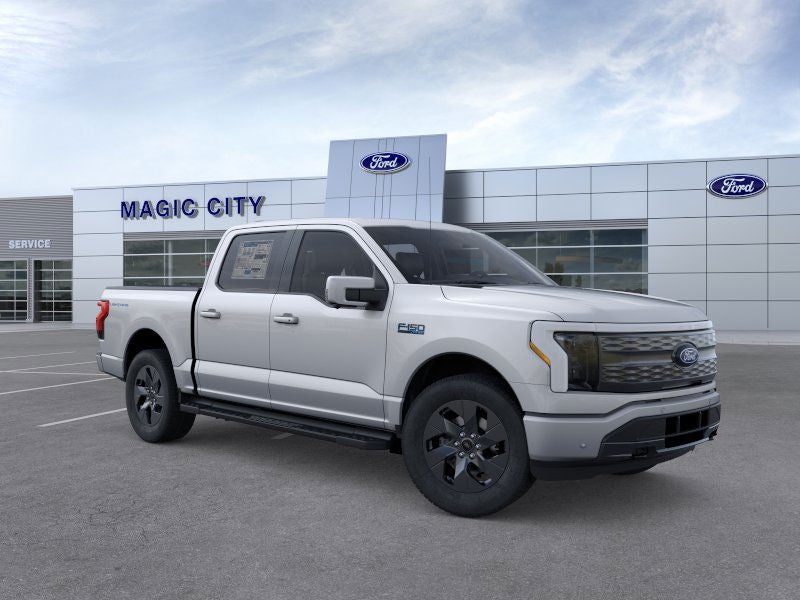 2025 Ford F-150 Lightning Lariat®