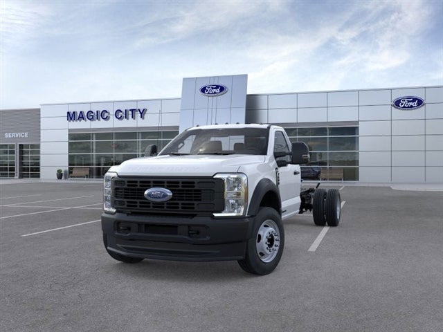 2026 Ford F-600SD Base