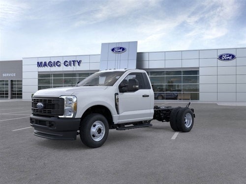 2025 Ford F-350 Super Duty XL DRW