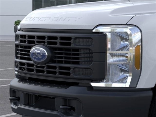 2025 Ford F-350 Super Duty XL