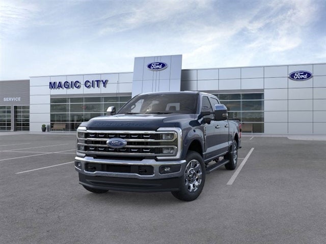 2025 Ford Super Duty F-350® Lariat®