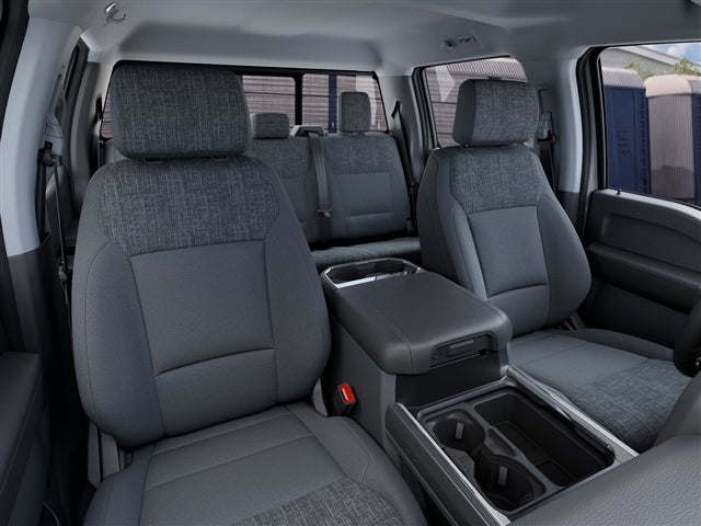 2027 Ford F-350 Super Duty XLT DRW