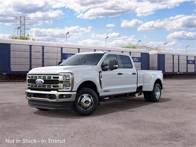 2027 Ford F-350 Super Duty XLT DRW