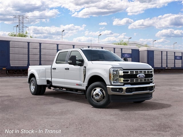2027 Ford F-350 Super Duty XLT DRW