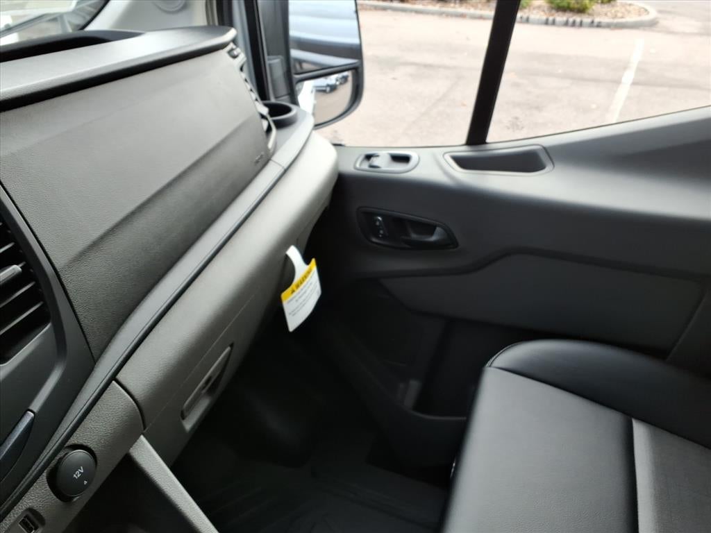 2026 Ford Transit Base