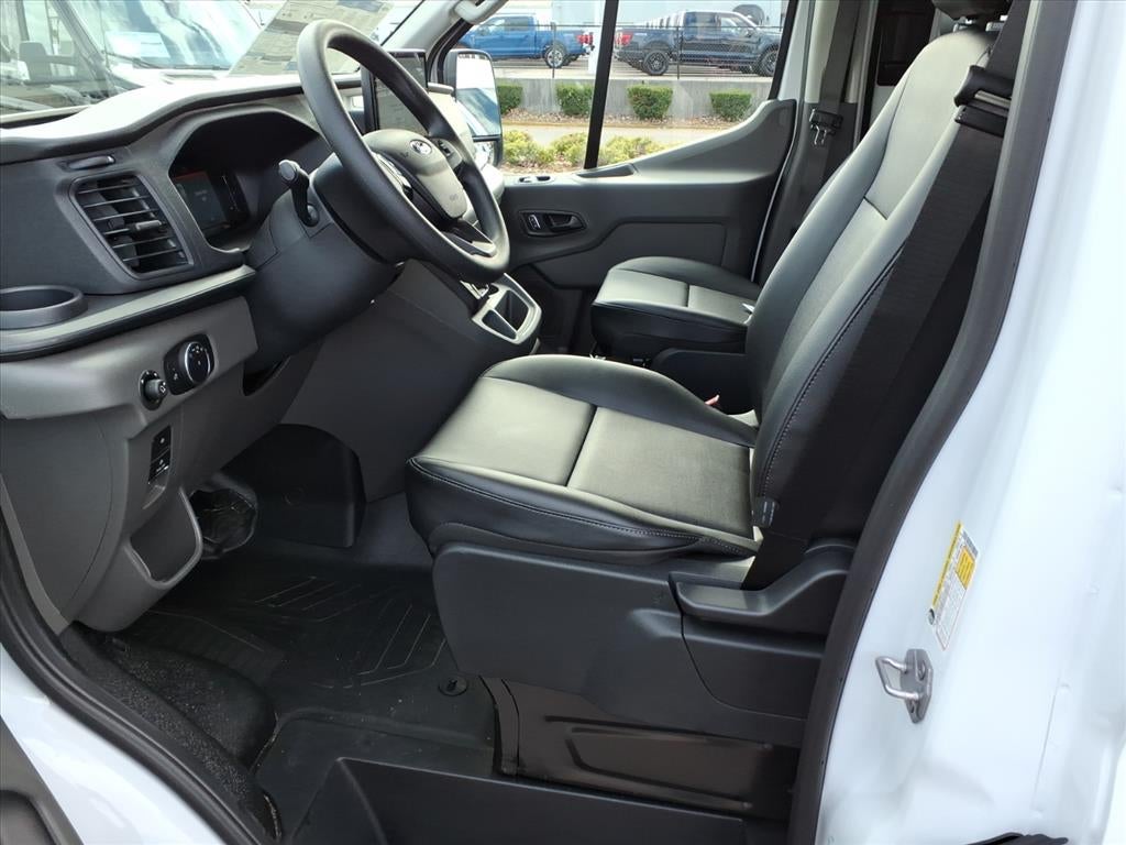 2026 Ford Transit Base