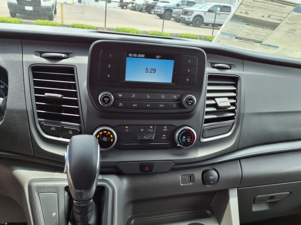 2025 Ford Transit Base