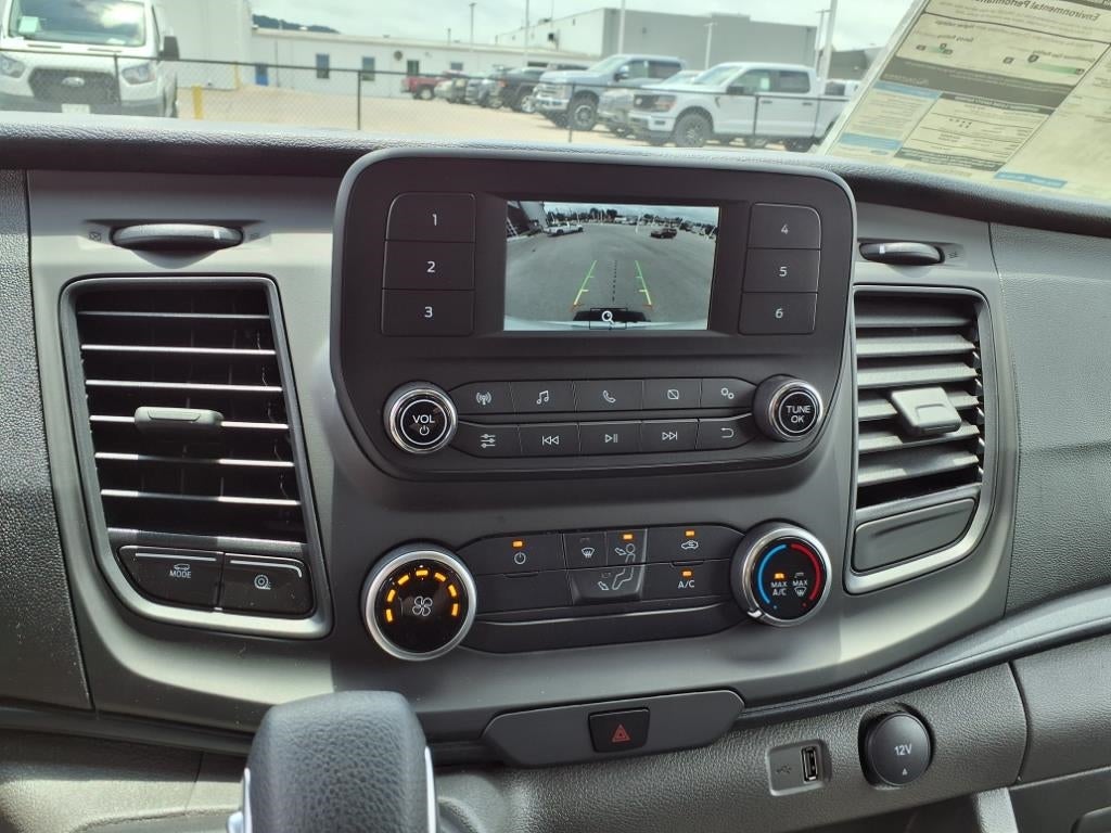 2025 Ford Transit Base