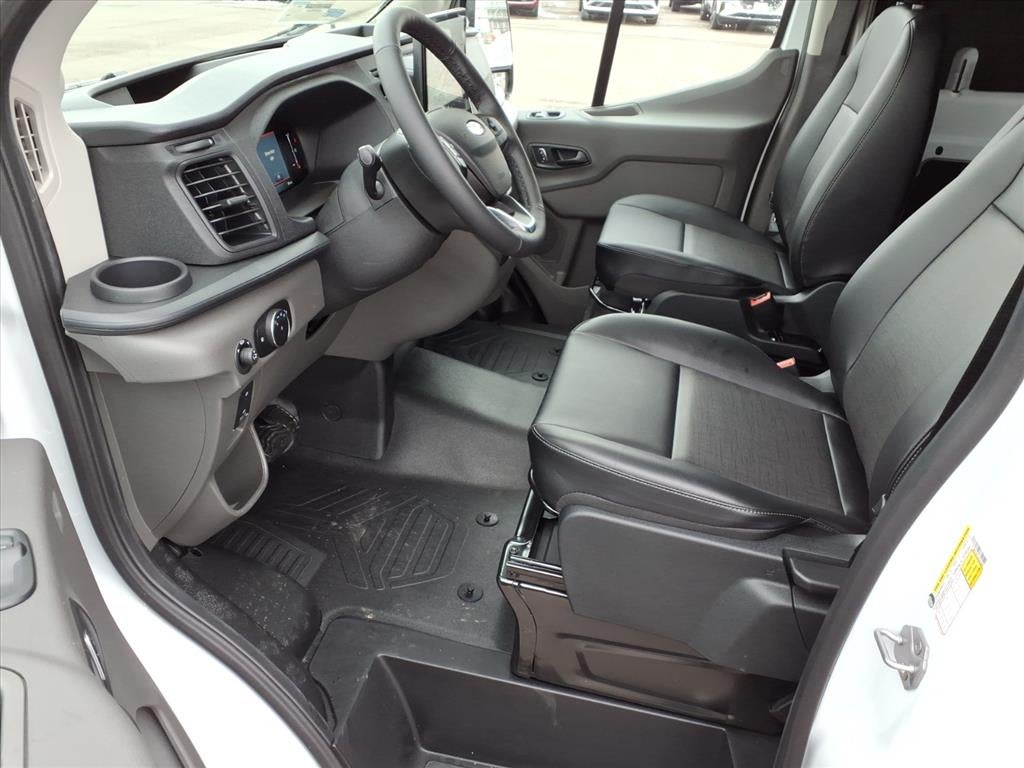 2026 Ford Transit Base