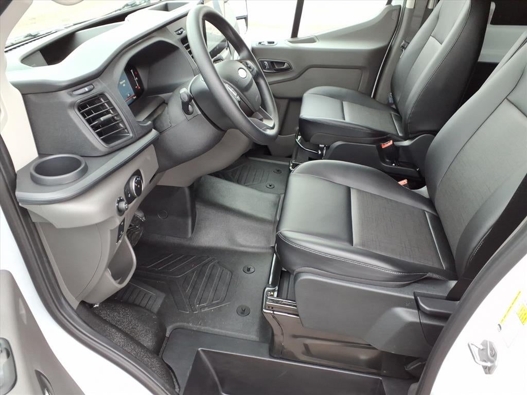 2026 Ford Transit Base