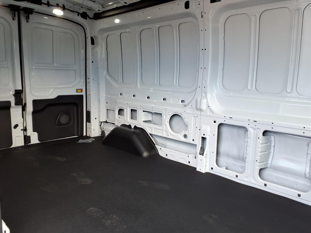 2026 Ford Transit Base