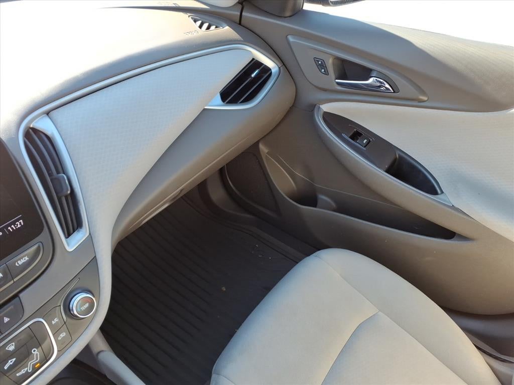 2022 Chevrolet Malibu LS