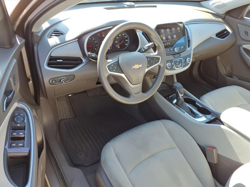 2022 Chevrolet Malibu LS