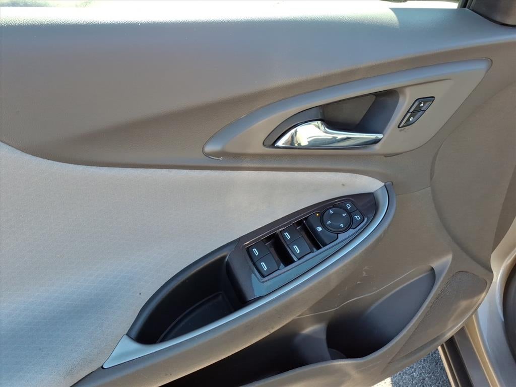 2022 Chevrolet Malibu LS