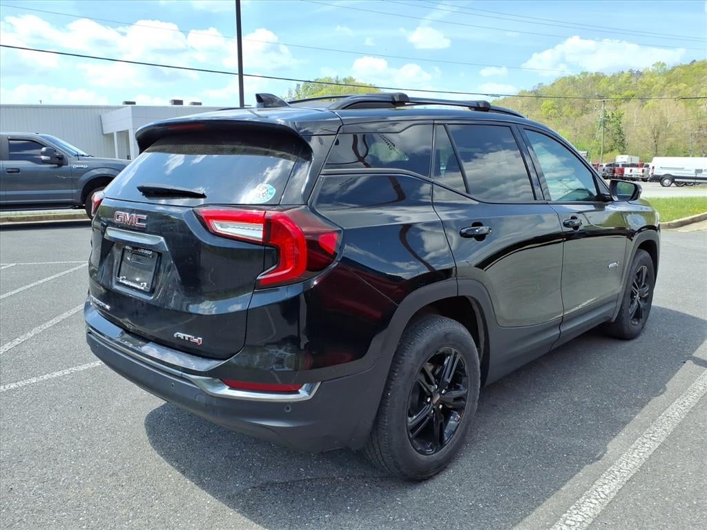 2024 GMC Terrain AT4