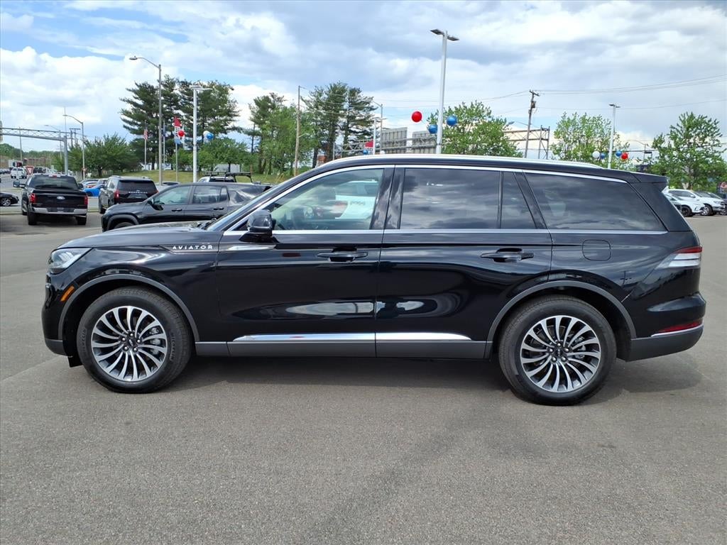 2023 Lincoln Aviator Standard