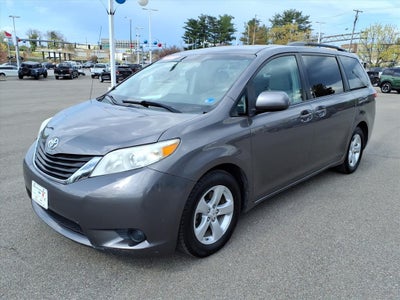 2011 Toyota Sienna LE