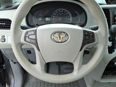 2011 Toyota Sienna LE
