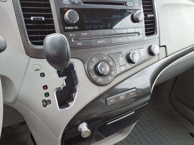 2011 Toyota Sienna LE