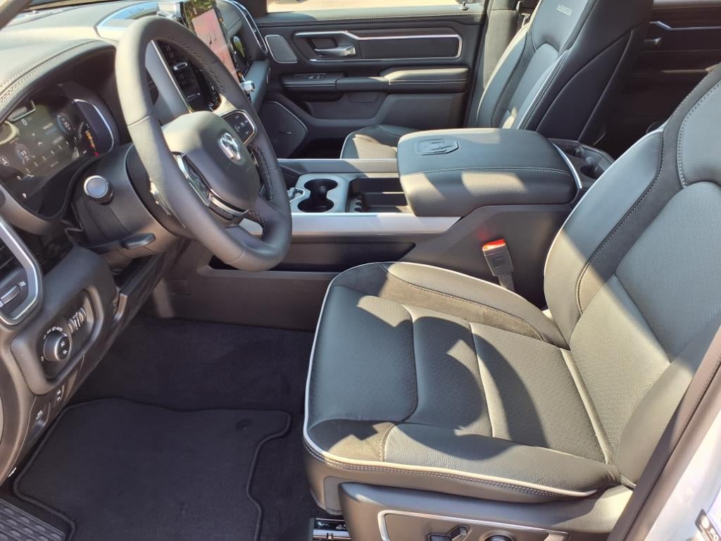 2025 RAM 1500 Laramie Crew Cab 4x4 5'7' Box