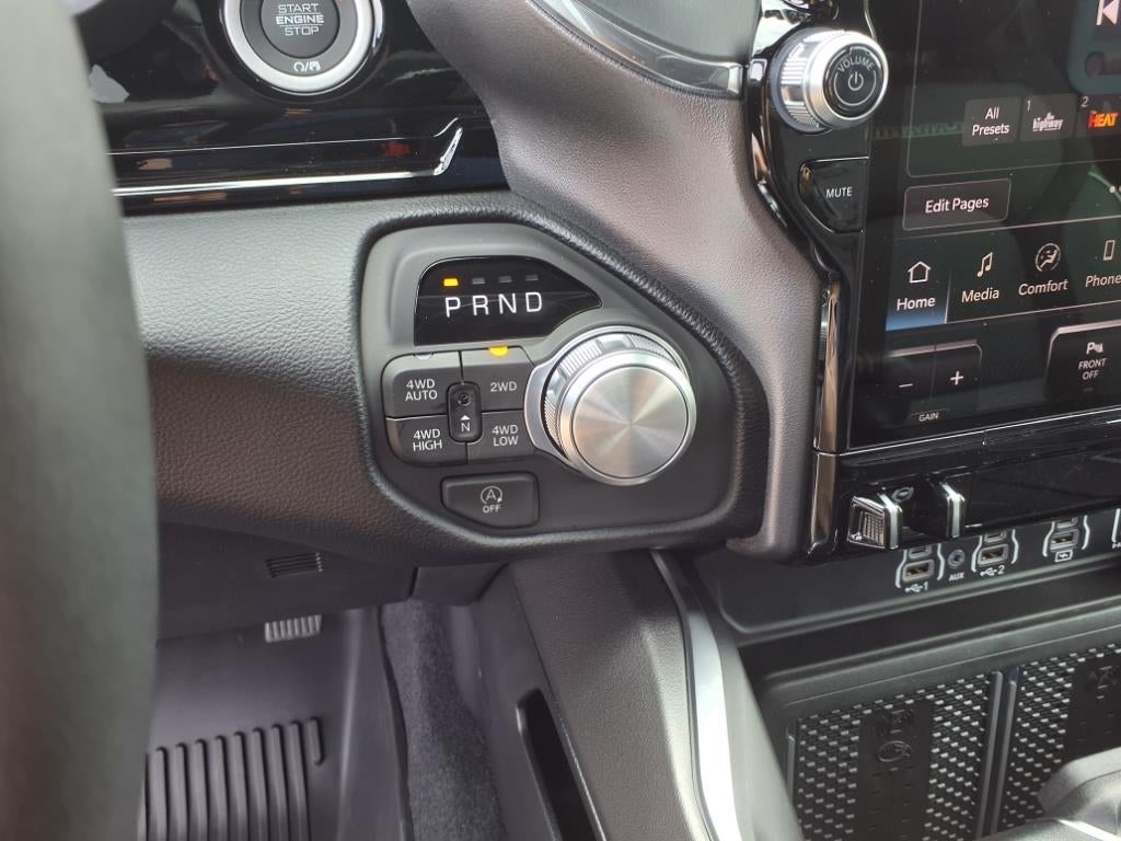 2025 RAM 1500 Laramie Crew Cab 4x4 5'7' Box