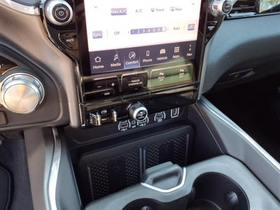 2025 RAM 1500 Laramie Crew Cab 4x4 5'7' Box