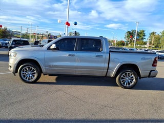 2022 RAM 1500 Laramie Crew Cab 4x4 5'7' Box