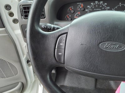 2000 Ford F-550 Chassis XL DRW