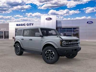 2026 Ford Bronco Outer Banks®
