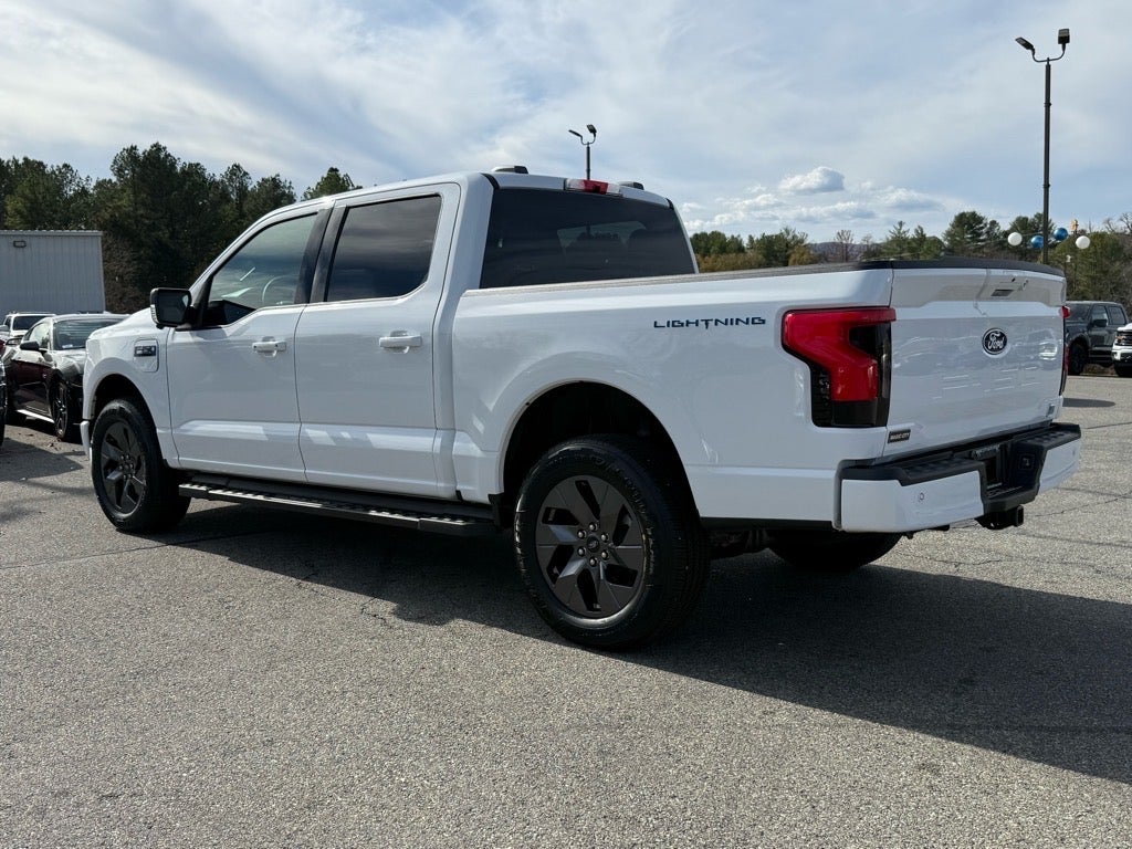 2025 Ford F-150 Lightning Flash