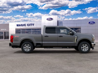 2027 Ford Super Duty F-250® XLT