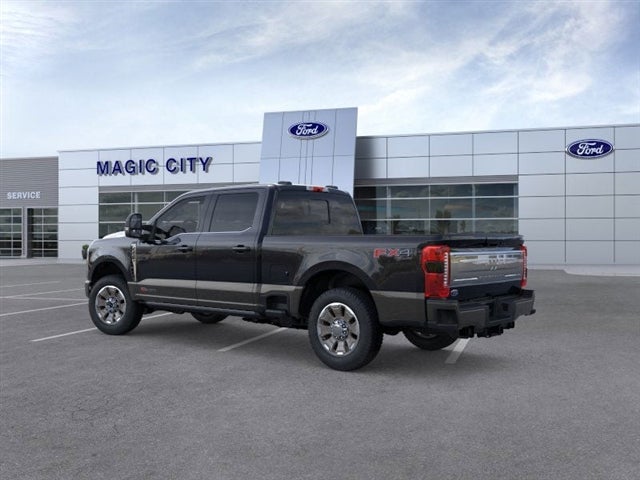 2025 Ford Super Duty F-350® King Ranch®