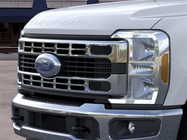2026 Ford Super Duty F-350® XLT