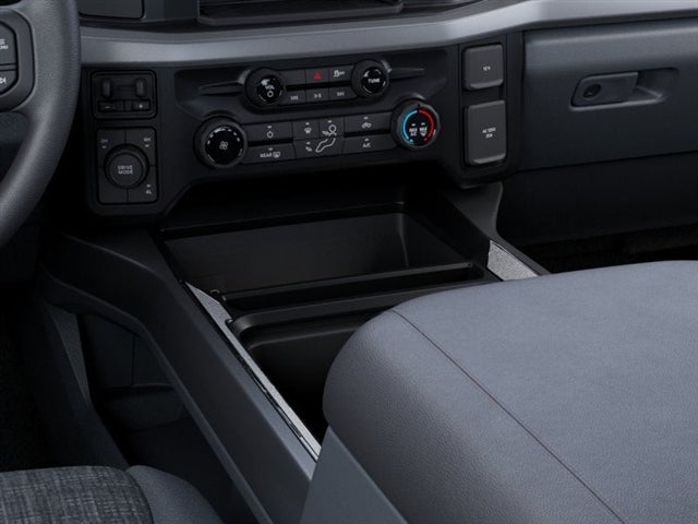 2027 Ford Super Duty F-350® XLT