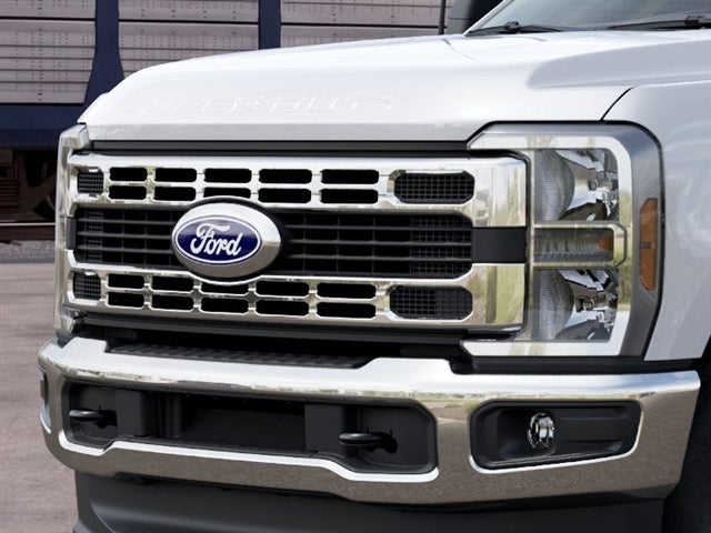 2027 Ford Super Duty F-350® XLT