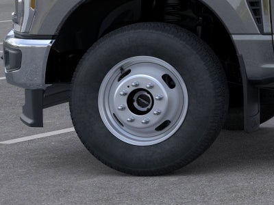 2026 Ford Super Duty F-350® XLT