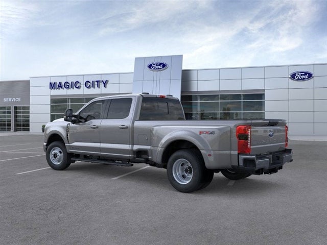 2026 Ford Super Duty F-350® XLT