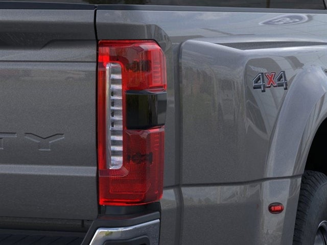 2026 Ford Super Duty F-350® XLT