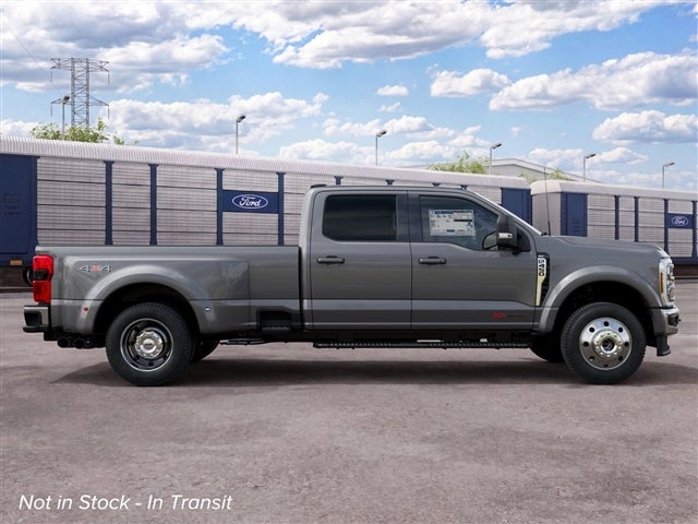 2027 Ford Super Duty F-450® XLT