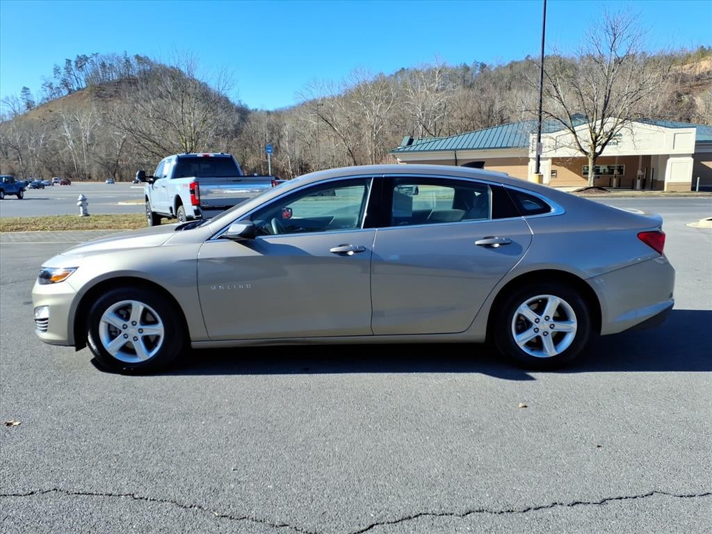 2022 Chevrolet Malibu FWD LS