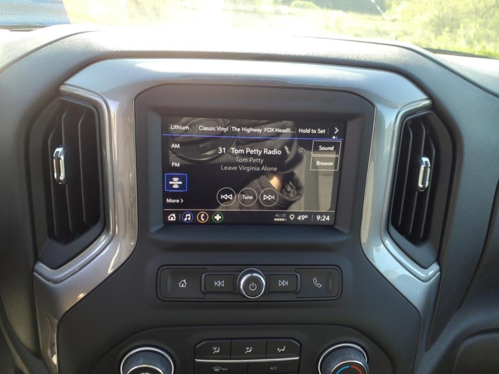 2024 Chevrolet Silverado 1500 4WD Crew Cab Short Bed Custom