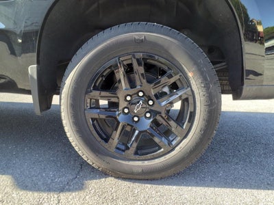 2024 Chevrolet Silverado 1500 4WD Crew Cab Short Bed Custom