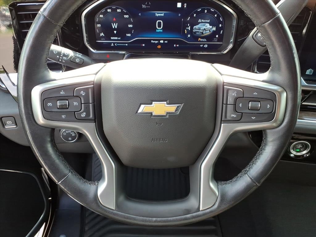 2022 Chevrolet Silverado 1500 4WD Crew Cab Standard Bed LT