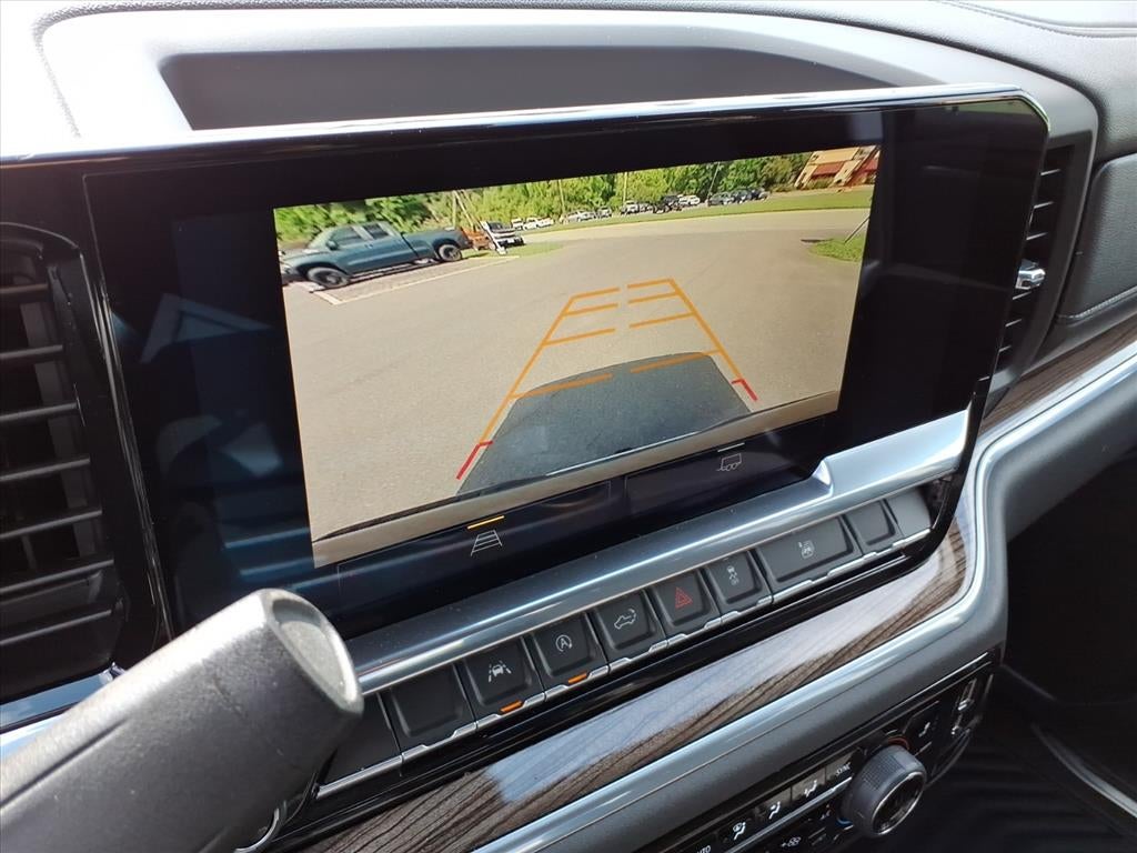 2022 Chevrolet Silverado 1500 4WD Crew Cab Standard Bed LT
